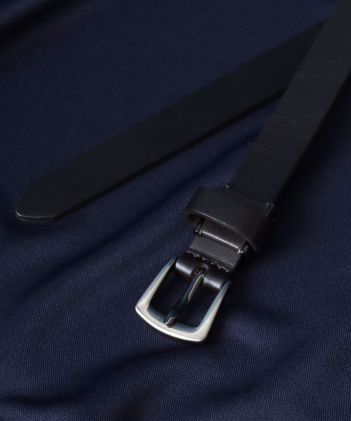 ANPAS（アンパス）の「Oil Leather Narrow Belt 20mm/別注 牛革 オイルレザー ナローベルト レザー 20mm（ベルト・メンズ・ブラック/ダークブラウン・FREE）」の5枚目の写真