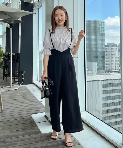 美品 KARL LAGERFELD モチーフチャームロングカット セール】【マシンウォッシャブル／肩紐調節可能】キャミ