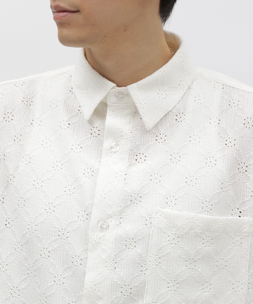 LAKOLE（ラコレ）の「透かしレースシャツ半袖 / 111300（シャツ/ブラウス・メンズ・ホワイト/ロイヤルブルー/ブラック/ブラウン・LARGE/MEDIUM/X-LARGE）」の18枚目の写真