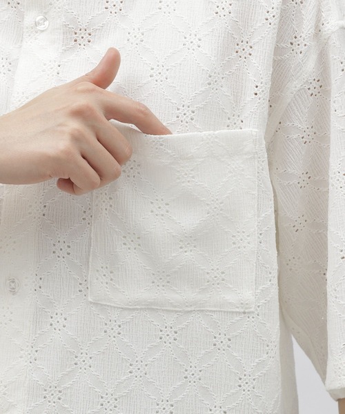 LAKOLE（ラコレ）の「透かしレースシャツ半袖 / 111300（シャツ/ブラウス・メンズ・ホワイト/ロイヤルブルー/ブラック/ブラウン・LARGE/MEDIUM/X-LARGE）」の20枚目の写真