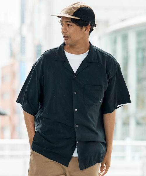 KiU(キウ)の「【オンラインショップ限定】KiUリラクシングオープンカラーアロハシャツ(シャツ/ブラウス・メンズ・チャコール/カーキ/ブラック系その他/ベージュ系その他・LARGE/MEDIUM)」の3枚目の写真