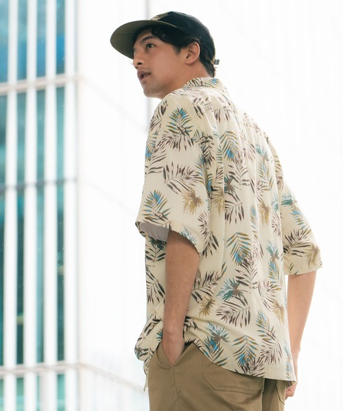 KiU(キウ)の「【オンラインショップ限定】KiUリラクシングオープンカラーアロハシャツ(シャツ/ブラウス・メンズ・チャコール/カーキ/ブラック系その他/ベージュ系その他・LARGE/MEDIUM)」の13枚目の写真