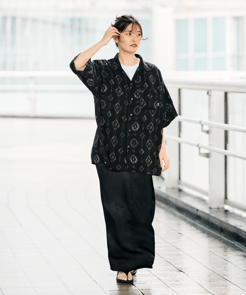KiU(キウ)の「【オンラインショップ限定】KiUリラクシングオープンカラーアロハシャツ(シャツ/ブラウス・メンズ・チャコール/カーキ/ブラック系その他/ベージュ系その他・LARGE/MEDIUM)」の9枚目の写真