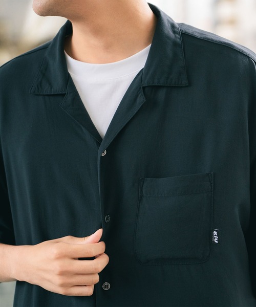 KiU(キウ)の「【オンラインショップ限定】KiUリラクシングオープンカラーアロハシャツ(シャツ/ブラウス・メンズ・チャコール/カーキ/ブラック系その他/ベージュ系その他・LARGE/MEDIUM)」の17枚目の写真