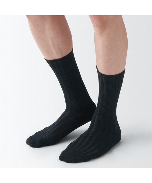 無印良品（ムジルシリョウヒン）の「紳士　光沢感のある綿糸で編んだ　足なり直角　厚手靴下（ソックス/靴下・メンズ・レッド/オフホワイト/パープル/ライトブルー/ブラック/ライトイエロー/キャメル/グリーン/ブルー/ライトグレー系・25-27CM）」の12枚目の写真