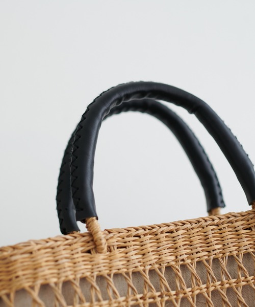 natural couture（ナチュラルクチュール）の「シーグラスミニバッグ（かごバッグ・レディース・ナチュラル・FREE）」の2枚目の写真