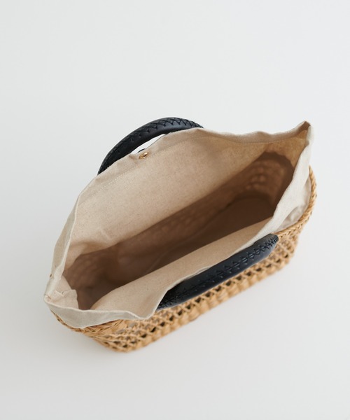 natural couture（ナチュラルクチュール）の「シーグラスミニバッグ（かごバッグ・レディース・ナチュラル・FREE）」の4枚目の写真