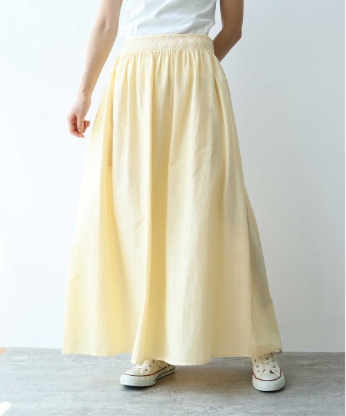 yuni（ユニ　）の「●キュプラルナファ　プロダクトダイ　シャーリング スカート　1701SK004242（スカート・レディース・カーキ/ブラック/ベージュ/パープル/イエロー・FREE）」の5枚目の写真