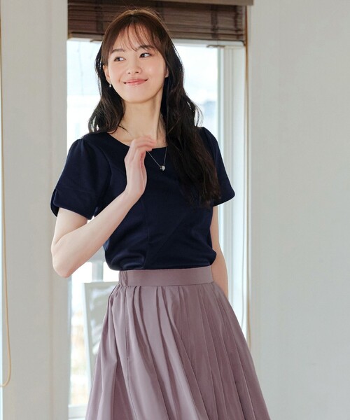 Tiaclasse(ティアクラッセ)の「“きれい見え” パネルラインカットソートップス(Tシャツ/カットソー・レディース・ネイビー/ブラック/グレイッシュベージュ・XL/XXL)」の21枚目の写真