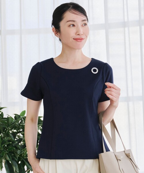 Tiaclasse(ティアクラッセ)の「“きれい見え” パネルラインカットソートップス(Tシャツ/カットソー・レディース・ネイビー/ブラック/グレイッシュベージュ・XL/XXL)」の18枚目の写真