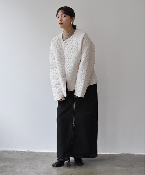 Meli rich（メリーリッチ）の「ハート柄キルティング中綿ノーカラージャケット（ノーカラージャケット・レディース・アイボリー/ブラック・MEDIUM）」の10枚目の写真