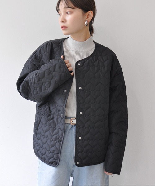 Meli rich（メリーリッチ）の「ハート柄キルティング中綿ノーカラージャケット（ノーカラージャケット・レディース・アイボリー/ブラック・MEDIUM）」の22枚目の写真