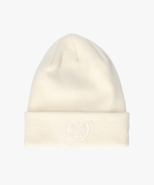 NEW ERA(ニューエラ)の「【OVERRIDE別注】NEW ERA KNIT CLASSIC / ニューエラ(ニットキャップ/ビーニー・レディース・ブラック系/ブルー系/ブルー系1/ピンク系1/ブラック系3/ブラック系1/ピンク系/オレンジ系/グリーン系/ブラック系4/グレー系/ブラック系2/ネイビー系/ホワイト系1/ホワイト系/グレー系1/ブルー系3/ホワイト系3/ブルー系2/ホワイト系2/ブラック系5・OSFA)」の4枚目の写真