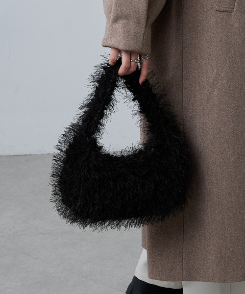 COLONY 2139（コロニートゥーワンスリーナイン）の「フリンジボアバッグ（ハンドバッグ・レディース・ブルー/ライム/ブラック・FREE）」の2枚目の写真