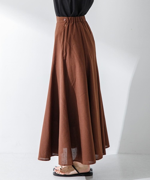 URBAN RESEARCH Sonny Label（アーバンリサーチサニーレーベル）の「『UR TECH 高機能リネン』リネン混マーメイドフレアスカート（スカート・レディース・ブラウン/ブルー/チェック・36/38）」の16枚目の写真