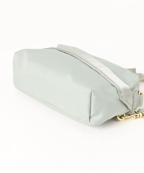 NIKE W LUXE CROSSBODY JDHRZN/SESA 国内発送 NIKE（ナイキ）の「NIKE ナイキ W LUXE CROSSBODY バッグ CW9304