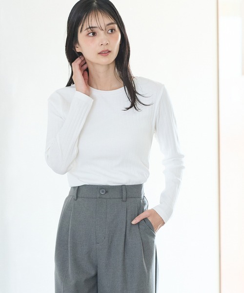 Honeys(ハニーズ)の「ボートネックTシャツ(Tシャツ/カットソー・レディース・ネイビー/レッド/ブラウン/オフホワイト/ブラック/ブルーグリーン/グレイッシュベージュ・S/M/L/LL)」の9枚目の写真