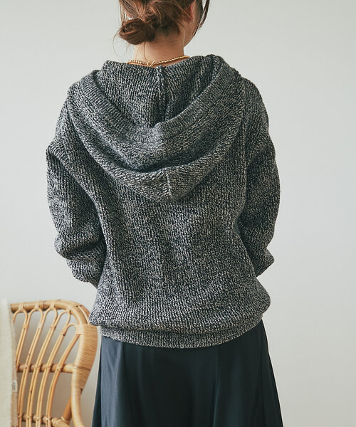 un dix cors（アンディコール）の「《WEB限定・ふわっとやわらかい》アルパカタッチフーディー（パーカー・レディース・ベージュ/ブラック・FREE）」の6枚目の写真