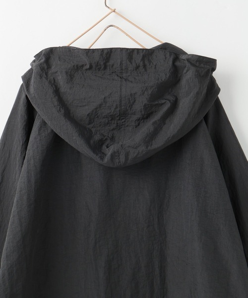 LOWRYS FARM(ローリーズファーム)の「ナイロンキリカエアノラック 145797(ブルゾン・キッズ・パープル/ブラック・150cm/140cm/130cm/120cm/110cm)」の5枚目の写真