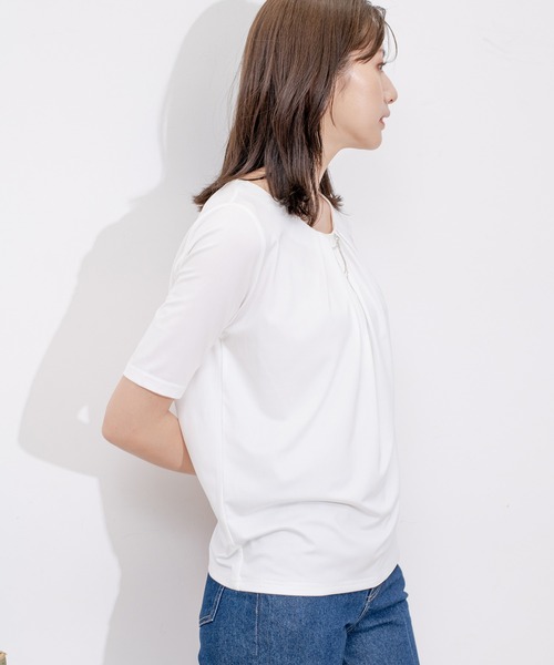 Jayro(ジャイロ)の「クールサテンネックレス付プルオーバー(Tシャツ/カットソー・レディース・ブラック/ホワイト系その他/ピンク/サックスブルー・M)」の6枚目の写真