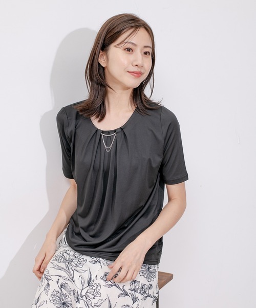 Jayro(ジャイロ)の「クールサテンネックレス付プルオーバー(Tシャツ/カットソー・レディース・ブラック/ホワイト系その他/ピンク/サックスブルー・M)」の9枚目の写真