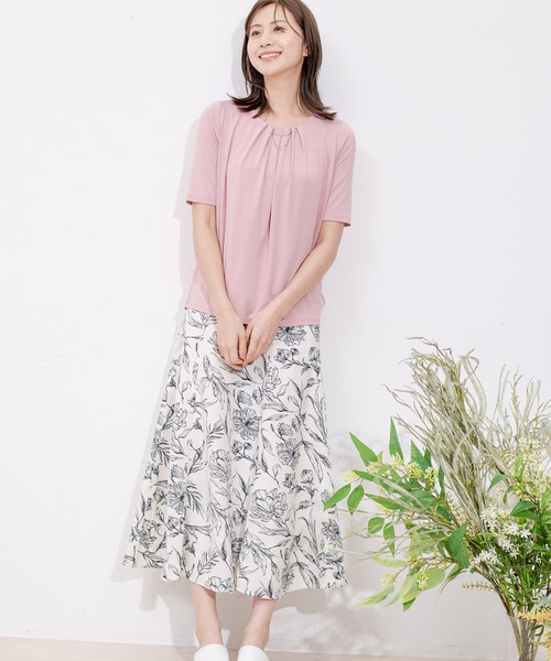 Jayro(ジャイロ)の「クールサテンネックレス付プルオーバー(Tシャツ/カットソー・レディース・ブラック/ホワイト系その他/ピンク/サックスブルー・M)」の20枚目の写真