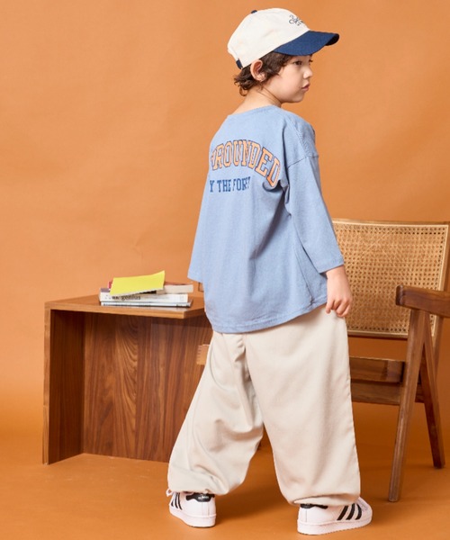 Auntie Rosa Holiday（アンティローザホリデー）の「バックプリントカレッジロゴルーズTEE（Tシャツ/カットソー・キッズ・ネイビー/オフホワイト/ブルー・130/140/150/160）」の9枚目の写真