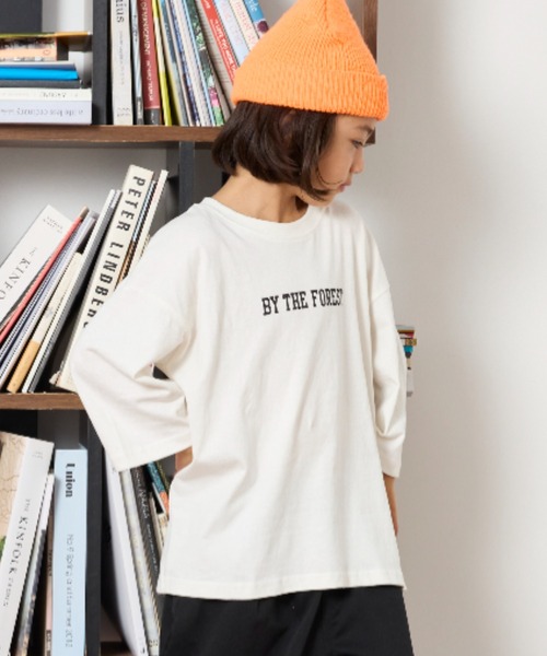Auntie Rosa Holiday（アンティローザホリデー）の「バックプリントカレッジロゴルーズTEE（Tシャツ/カットソー・キッズ・ネイビー/オフホワイト/ブルー・130/140/150/160）」の11枚目の写真