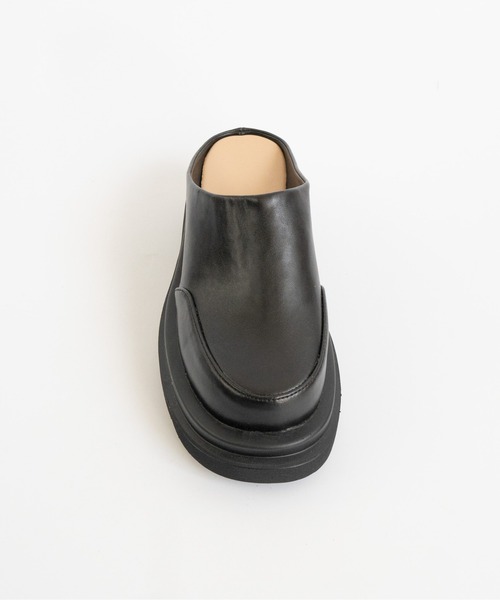 Fabby fabby（ファビィーファビィー）の「チャンキーヒールクロッグサンダル（サンダル・レディース・ブラック・SMALL/MEDIUM/LARGE）」の5枚目の写真