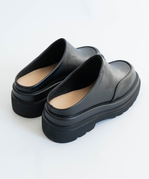 Fabby fabby（ファビィーファビィー）の「チャンキーヒールクロッグサンダル（サンダル・レディース・ブラック・SMALL/MEDIUM/LARGE）」の16枚目の写真