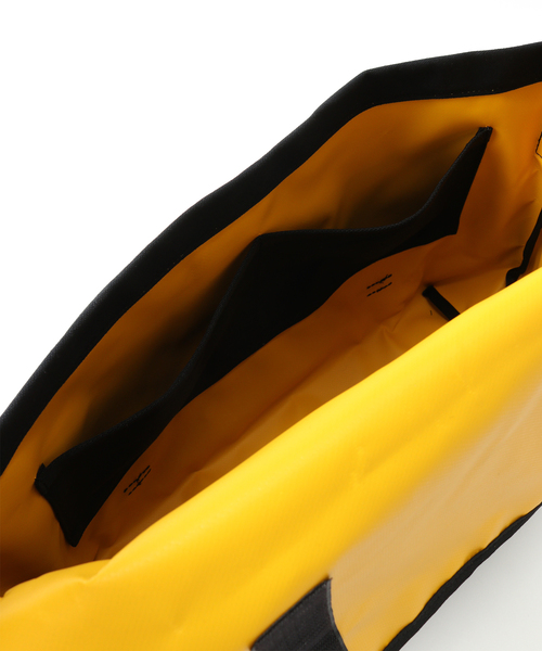De Martini(ディ マティーニ)の「De Martini / ディ マティーニ MESSENGERBAG M(メッセンジャーバッグ・メンズ・ブラック・FREE)」の9枚目の写真