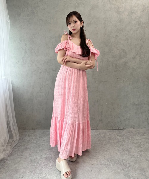 favclo.(ファブクロ)の「off shoulder maxi one piece / オフショルマキシワンピース(ワンピース・レディース・ブラック/アイボリー/ピンク・FREE)」の16枚目の写真