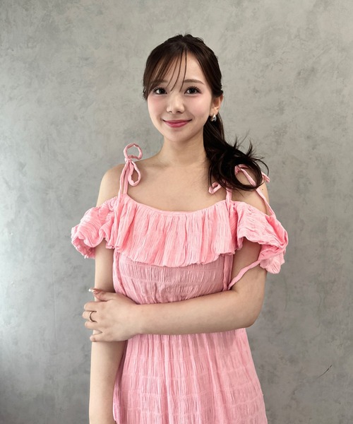 favclo.(ファブクロ)の「off shoulder maxi one piece / オフショルマキシワンピース(ワンピース・レディース・ブラック/アイボリー/ピンク・FREE)」の13枚目の写真