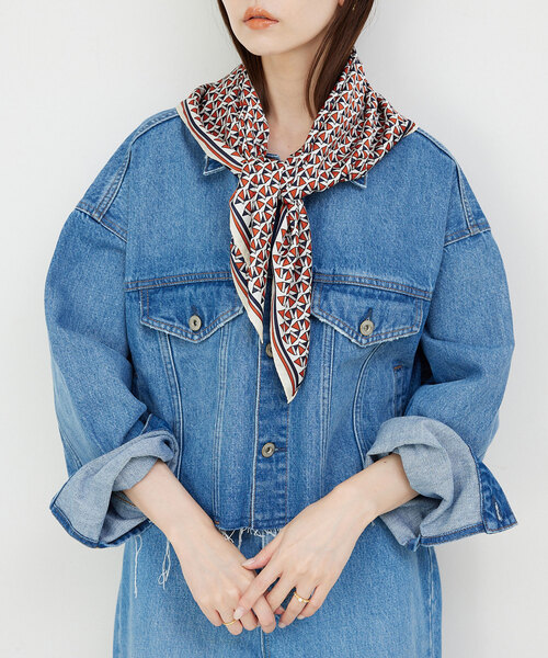 SLOBE IENA（スローブイエナ）の「SLOBE 大判スカーフ（バンダナ/スカーフ・レディース・イエロー/レッド/ブラウン・FREE）」の7枚目の写真