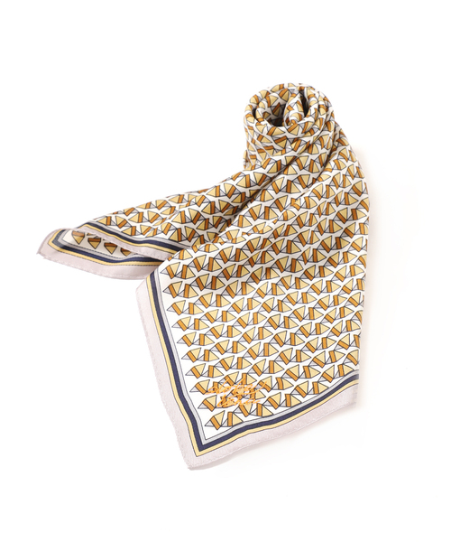 SLOBE IENA（スローブイエナ）の「SLOBE 大判スカーフ（バンダナ/スカーフ・レディース・イエロー/レッド/ブラウン・FREE）」の18枚目の写真