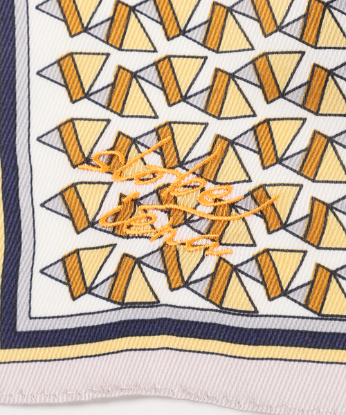 SLOBE IENA（スローブイエナ）の「SLOBE 大判スカーフ（バンダナ/スカーフ・レディース・イエロー/レッド/ブラウン・FREE）」の19枚目の写真