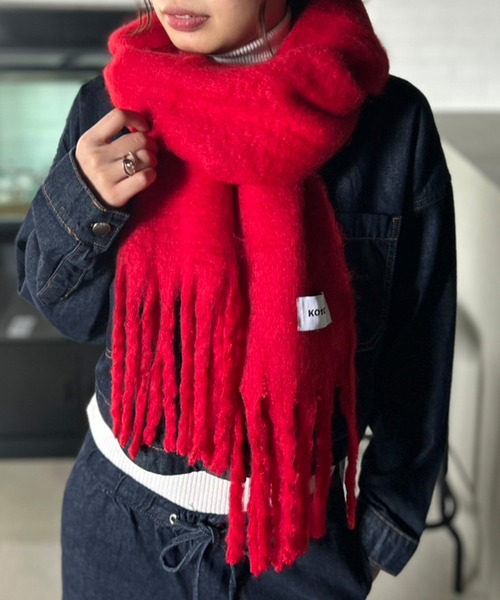 Kotoe(コトエ)の「【UNISEX】 10色展開 カラーボリュームマフラー フリンジ 無地(マフラー・レディース・ライトピンク/カーキ/ライトブルー/ブラック/ブルー/グレー/グリーン/レッド/ライトパープル/ベージュ・FREE)」の10枚目の写真