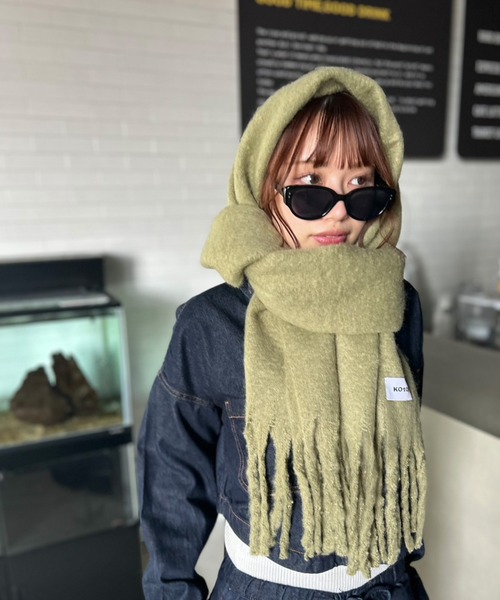 Kotoe(コトエ)の「【UNISEX】 10色展開 カラーボリュームマフラー フリンジ 無地(マフラー・レディース・ライトピンク/カーキ/ライトブルー/ブラック/ブルー/グレー/グリーン/レッド/ライトパープル/ベージュ・FREE)」の5枚目の写真
