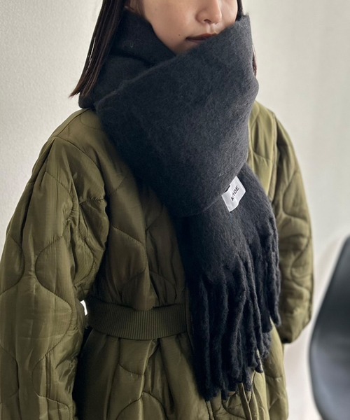 Kotoe(コトエ)の「【UNISEX】 10色展開 カラーボリュームマフラー フリンジ 無地(マフラー・レディース・ライトピンク/カーキ/ライトブルー/ブラック/ブルー/グレー/グリーン/レッド/ライトパープル/ベージュ・FREE)」の11枚目の写真