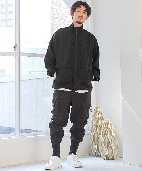 LUXSTYLE（ラグスタイル）の「ナイロンウォッシャーオーバーサイズスタンドジャケット（ナイロンジャケット・メンズ・ブラック/カーキ/グレー・M/L）」の10枚目の写真