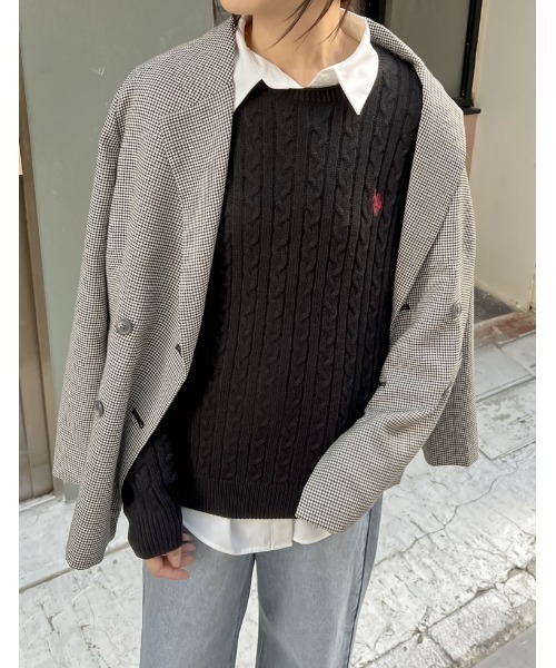 Re:EDIT（リエディ）の「[新色追加][U.S. POLO ASSN.][別注]ワンポイント刺繍ケーブルニットトップス（ニット/セーター・レディース・ブルー/グレー/ホワイト/ブラック/ベージュ/オレンジ・LARGE/MEDIUM）」の16枚目の写真