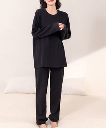 DAY CLOSET（デイ クローゼット）の「【セットアップ/大きいサイズ有/静電気防止/保温性・通気性・吸湿性有】あったか腹巻付き。長袖ワッフルセットアップルームウェア 上下2点セット レディース（ルームウェア/パジャマ・レディース）」