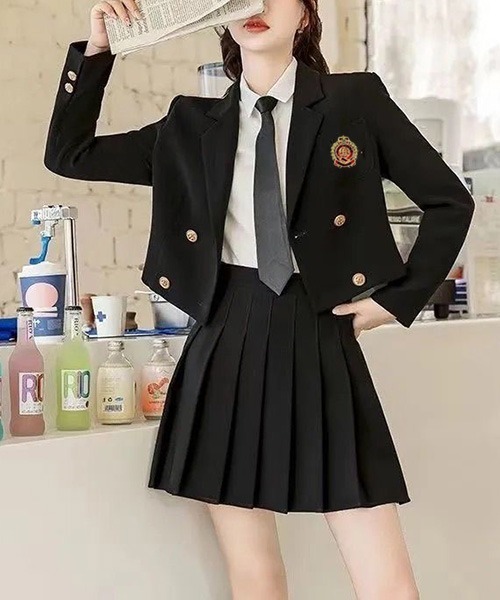 gossip!ロサンゼルス(ゴシップロサンゼルス)の「テーラージャケット プリーツミニスカート セットアップ(セットアップ・レディース・ブラック/ベージュ・L/M)」の10枚目の写真
