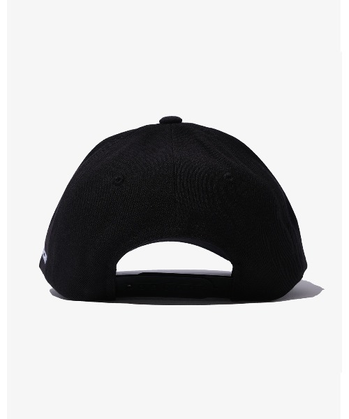 KEBOZ（ケボズ）の「MKT CURVED VISOR SNAPBACK CAP（キャップ・メンズ・ブラック/ブルー/レッド/ホワイト・FREE）」の7枚目の写真