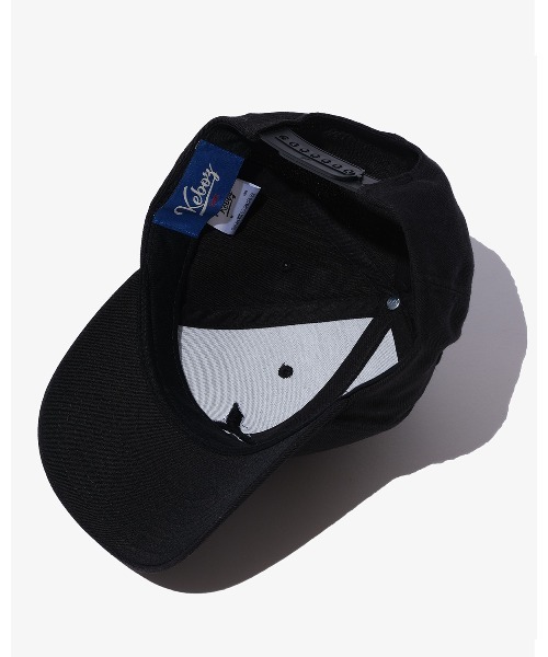 KEBOZ（ケボズ）の「MKT CURVED VISOR SNAPBACK CAP（キャップ・メンズ・ブラック/ブルー/レッド/ホワイト・FREE）」の6枚目の写真