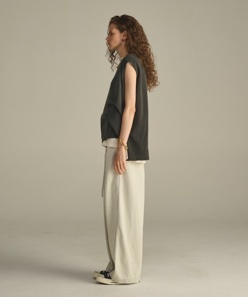 kha:ki(カーキ)の「「KHA:KI / カーキ」 ハニカムスリーブレストップ HONEYCOMB SLEEVELESS TOP(Tシャツ/カットソー・レディース・ブラック/オフホワイト/オレンジ系その他/ライトグリーン・1)」の6枚目の写真
