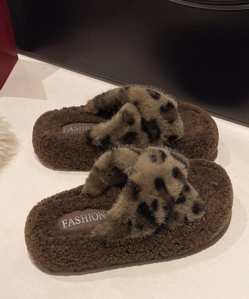 Miniministore(ミニミニストア)の「ファーサンダル 厚底韓国風ファースリッパ(サンダル・レディース・ダークブラウン/ライトベージュ/チャコールグレー・23.0cm/23.5cm/24.0cm/24.5cm/22.5cm)」の11枚目の写真