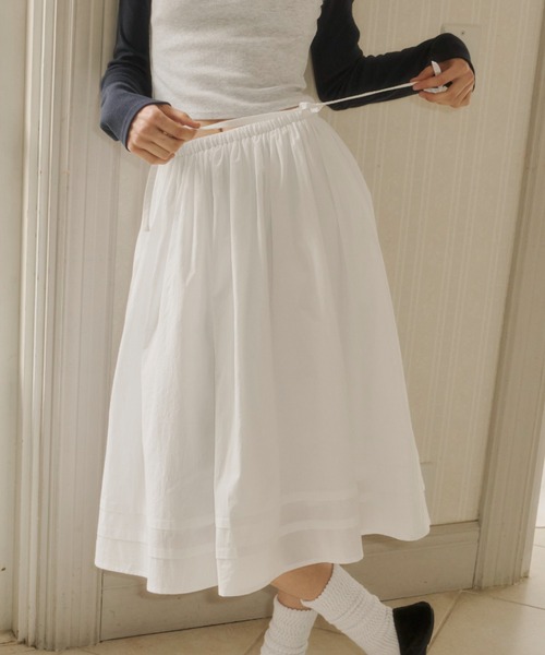 GIUNON（ジウノン）の「fluffy tuck skirt / フラッフィータックスカート（スカート・レディース・ホワイト/ブラック・0/1）」の3枚目の写真