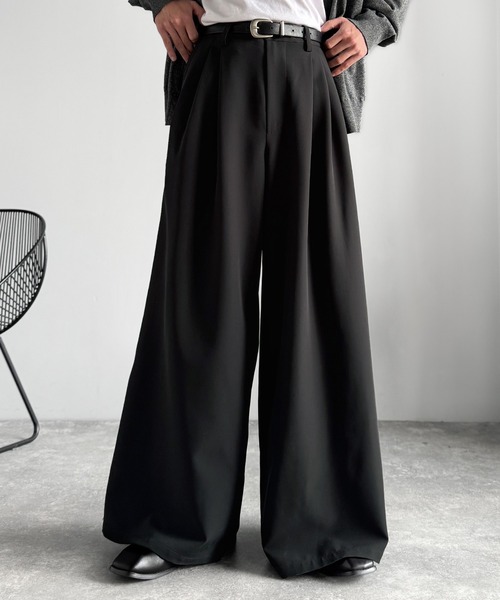 Classical Origin(クラシカルオリジン)の「3タック スーパーワイド ボリュームスラックス/Three-Tuck Super Wide Volume Trousers(スラックス・メンズ・ブラック/チャコール/ダークブラウン/ライトグレー・LARGE/MEDIUM/SMALL)」の12枚目の写真