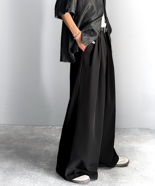 Classical Origin(クラシカルオリジン)の「3タック スーパーワイド ボリュームスラックス/Three-Tuck Super Wide Volume Trousers(スラックス・メンズ・ブラック/チャコール/ダークブラウン/ライトグレー・LARGE/MEDIUM/SMALL)」の15枚目の写真